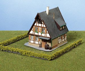 1183   7 Hecken 7 mm hoch, je 9 cm lang