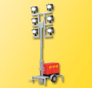1344 H0 Leuchtgiraffe Feuerwehr auf Anhänger mit 6 LEDs weiß