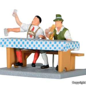1525 H0 Biertrinker mit bewegten Armen