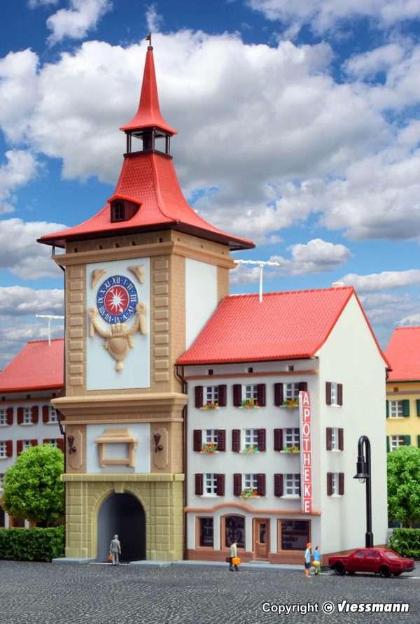 36805 Z Stadttor mit Apotheke in Murten