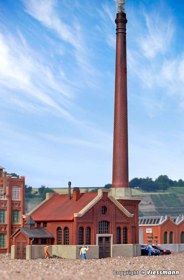 37224 N Kesselhaus mit Kamin