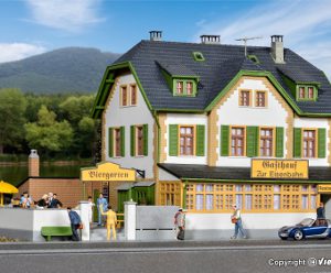 38197 H0 Gaststätte zur Eisenbahn