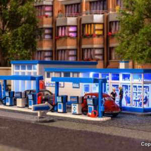 38541 H0 ARAL Tankstelle