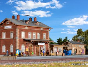 39504 H0 Bahnhof Langenthal mit Nebengebäuden