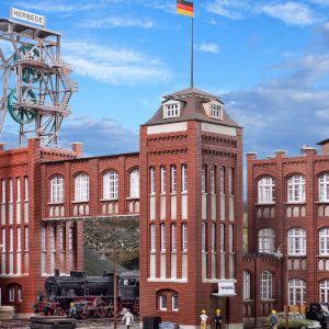 39847 H0 Verwaltungsturm mit Übergängen