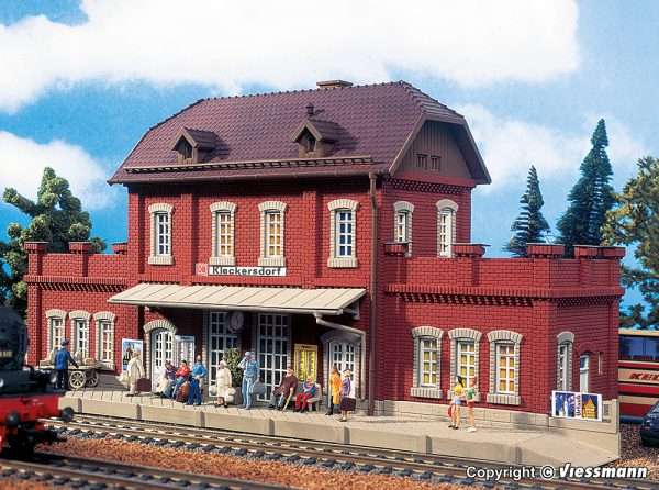 43504 H0 Bahnhof Kleckersdorf