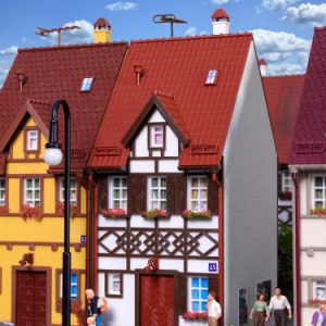 43672 H0 Fachwerkhaus Bahnhofstraße 15