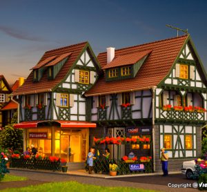 43683 H0 Konditorei mit Eissalon, Inneneinrichtung und LED-Beleuchtung, Funktionsbausatz