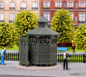 43762 H0 Toilettenhäuschen