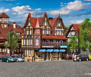 43841 H0 Geschäftshaus mit Inneneinrichtung und LED-Beleuchtung, Funktionsbausatz