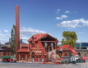 45621 H0 Brauerei im Abbruch