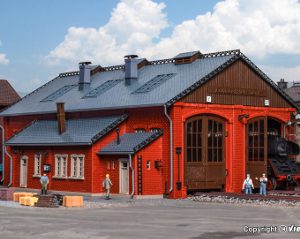 45753 H0 Lokschuppen mit Türschließvorrichtung, zweiständig