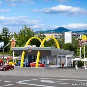 47765 N McDonald´s Schnellrestaurant mit McDrive
