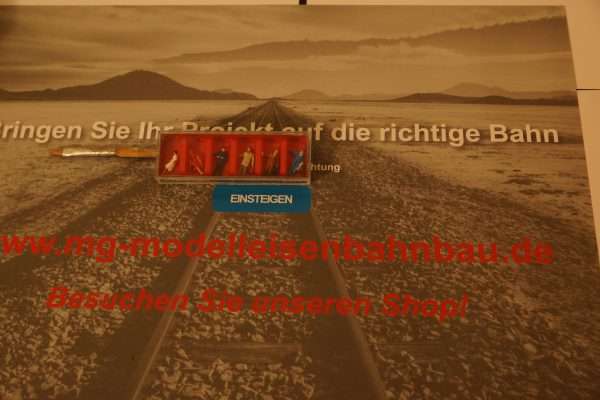 HO Preiser 14020  Figuren "Reisende"