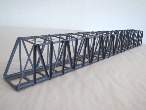 H0 · Lange Kastenbrücke · schräg · 90 cm K 90
